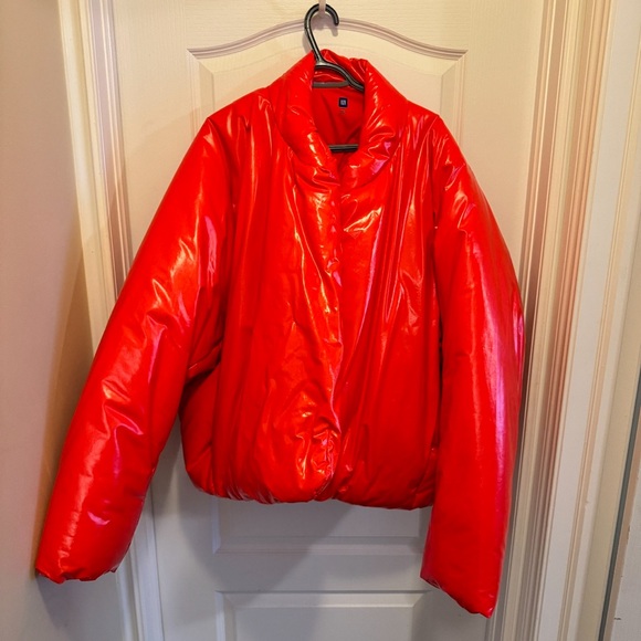 YZY X GAP Red puffer jacket size L pending - Picture 1 of 6